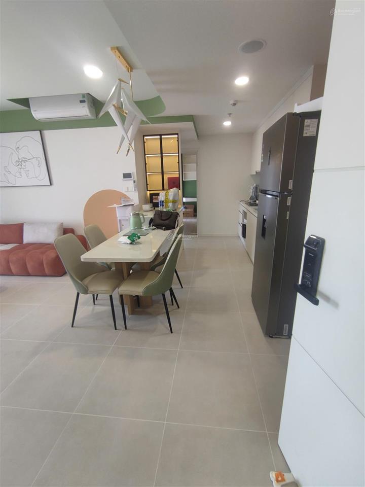 Em cần bán gấp 2pn 2wc giá 5.2tỷ tầng cao view lm81  sông full nội thất. xem nhà alo nghĩa