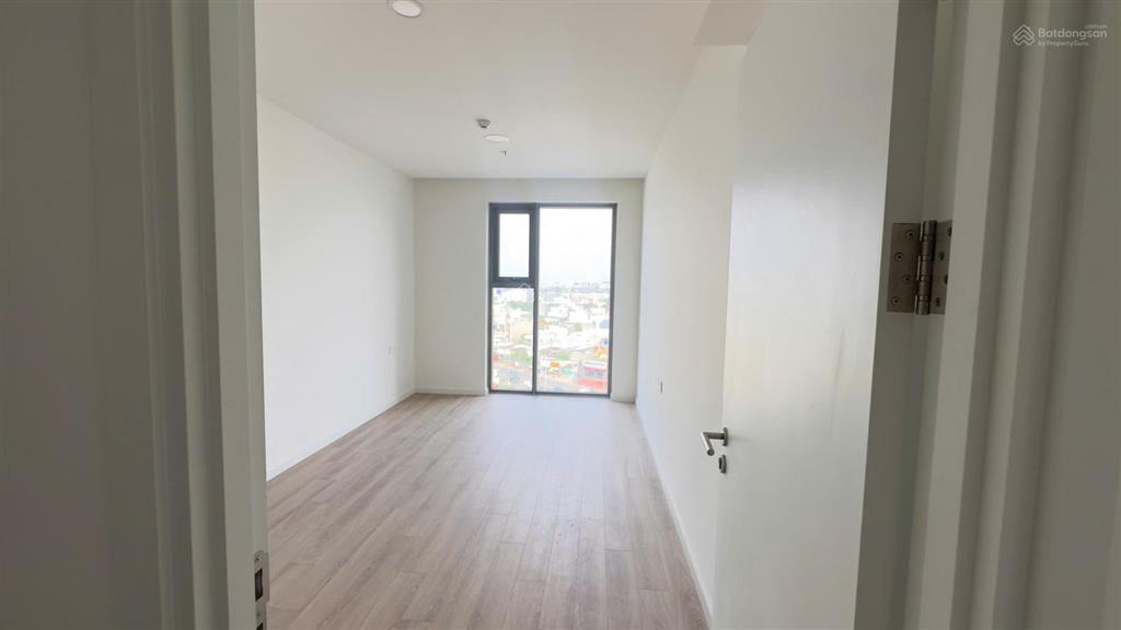 Ngộp bank em bán gấp căn 84m2, giá 5ty8. tháp bliss, view sông sg xem nhà 24/07