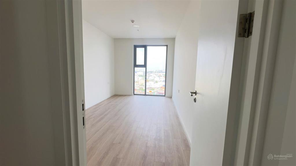 Ngộp bank em bán gấp căn 84m2, giá 5ty8. tháp bliss, view sông sg xem nhà 24/07