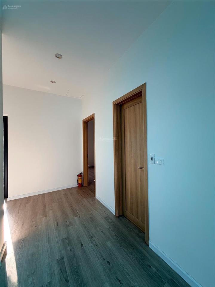 Cho thuê biệt thự khu d kđt ciputra, phú thượng, 5 phòng ngủ, nội thất cao cấp, gần trường qt unis