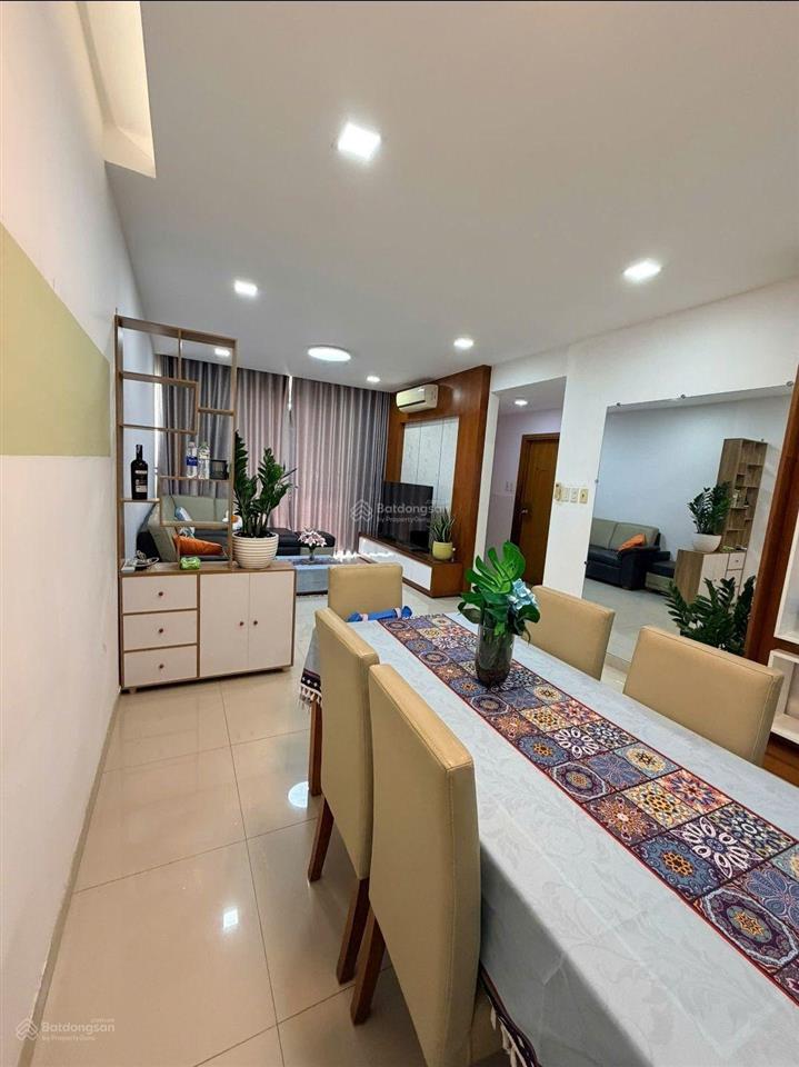 Căn hộ the canary height  94m2