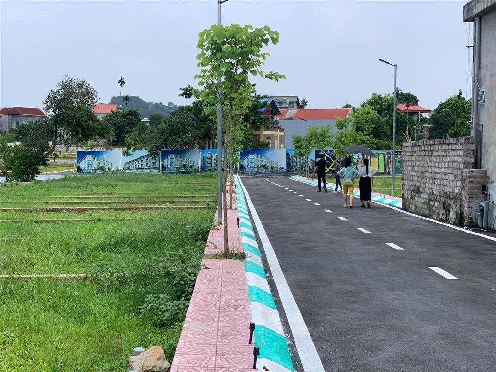 Chính chủ bán lô đất 100m2 (mt= 5.2m, hậu 6.92m)phường tùng thiện hà nội giá chỉ hơn 1 tỷ