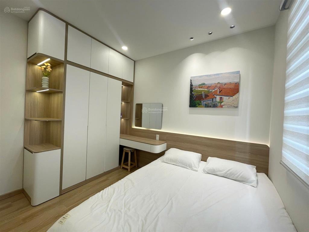 Bán gấp căn hộ sky garden 3, 6,6 tỷ, 71,52m2, 3pn, 2wc, đầy đủ nội thất