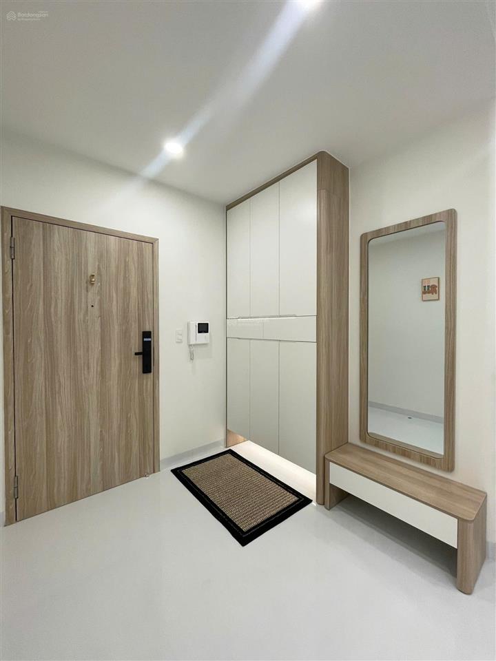 Bán gấp căn hộ sky garden 3, 6,6 tỷ, 71,52m2, 3pn, 2wc, đầy đủ nội thất