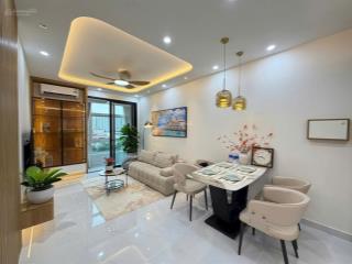 Bán gấp căn hộ chung cư sky garden i, 5,69 tỷ, 71,4m2, 2pn, 1wc, tân phong, q7, hcm