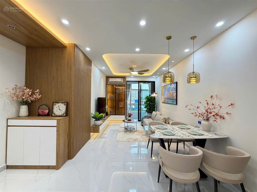 Bán gấp căn hộ chung cư sky garden i, 5,69 tỷ, 71,4m2, 2pn, 1wc, tân phong, q7, hcm