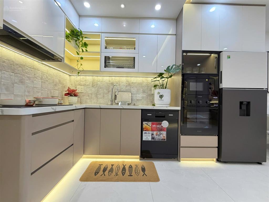 Bán cc sky garden 3, 5,38 tỷ, 56,51m2, 2pn, full nội thất
