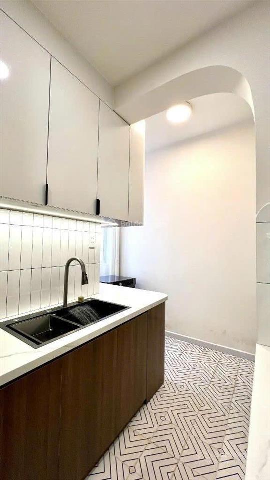 Bán căn hộ 3 phòng ngủ, sky garden 3. giá chỉ 5.75 tỷ