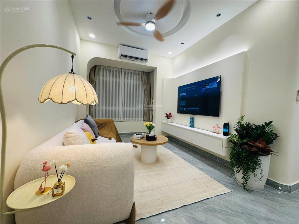 Chính chủ bán căn hộ sky garden 1  phú mỹ hưng. full nội thất mới 100%. giá 6,85 tỷ