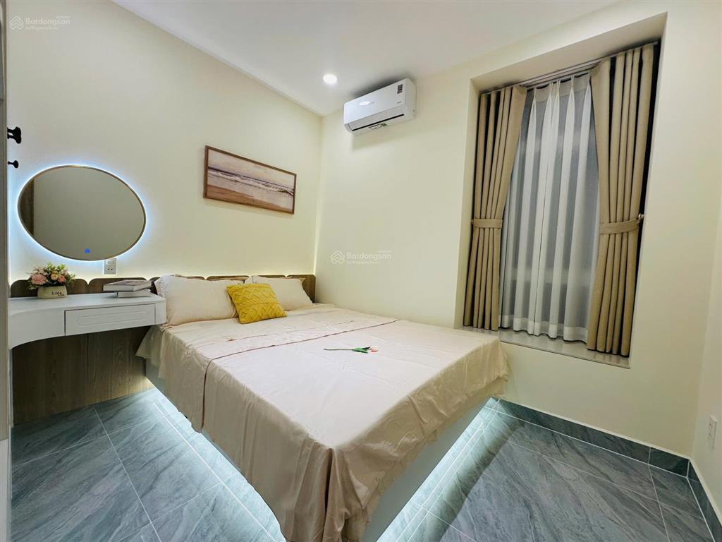 Chính chủ bán căn hộ sky garden 1  phú mỹ hưng. full nội thất mới 100%. giá 6,85 tỷ