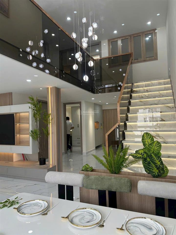 Bán duplex sky garden 1 phú mỹ hưng, quận 7. 4 phòng ngủ giá 8,5 tỷ