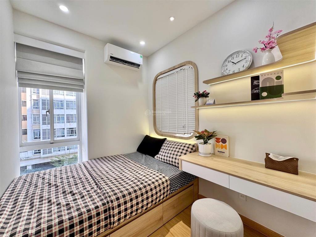 Bán cc sky garden 3, phạm văn nghị, tân phong, q7, tp.hcm, 6,55 tỷ, 70,12m2, view đẹp hot!