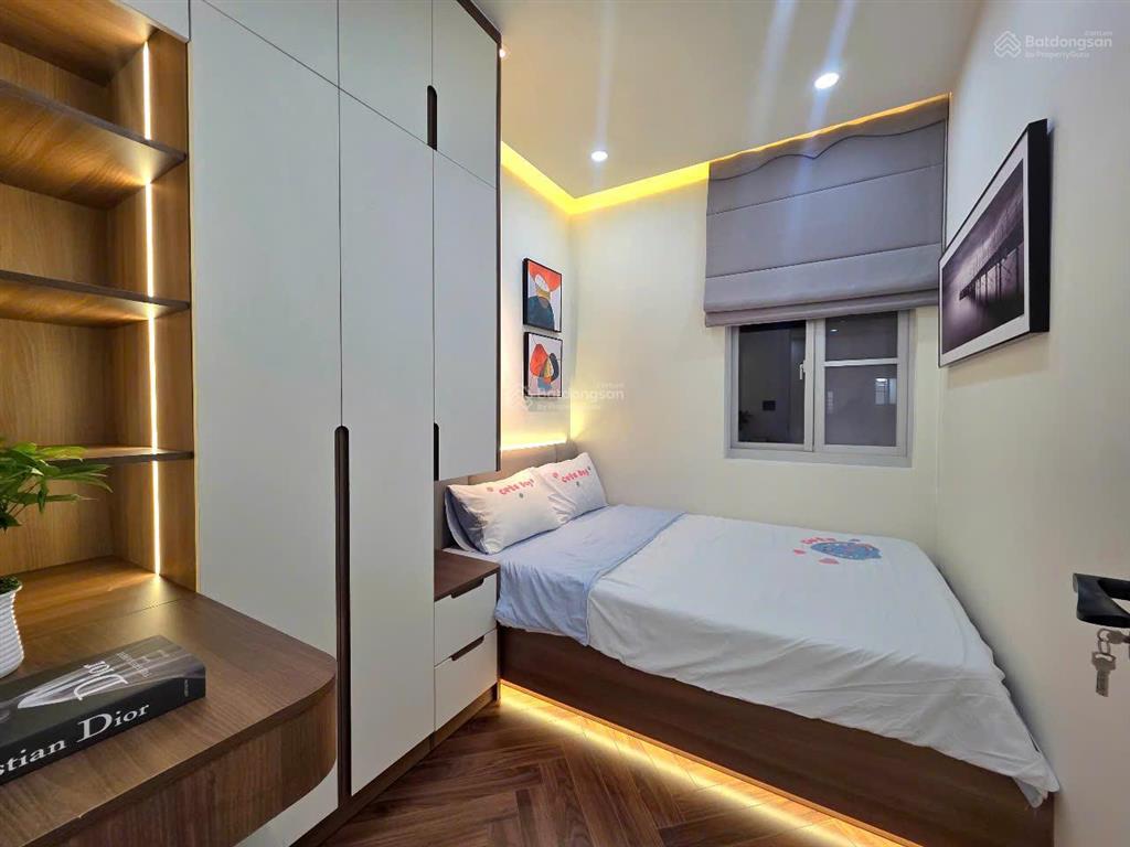 Căn góc sky garden 2 phú mỹ hưng, 3 phòng ngủ 2 toilet. giá 6,99 tỷ.