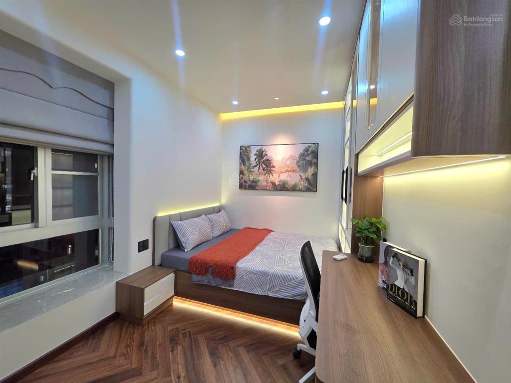 Căn góc sky garden 2 phú mỹ hưng, 3 phòng ngủ 2 toilet. giá 6,99 tỷ.