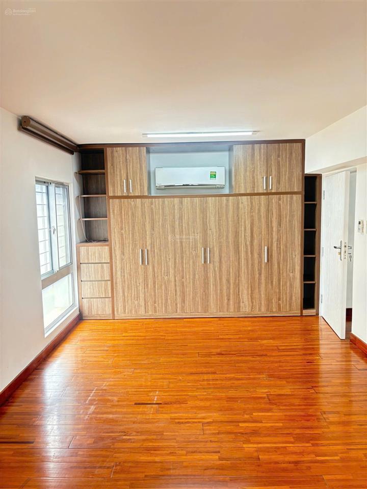 Bán căn duplex sky garden 1  phú mỹ hưng, 160m2. giá chỉ 8,2 tỷ