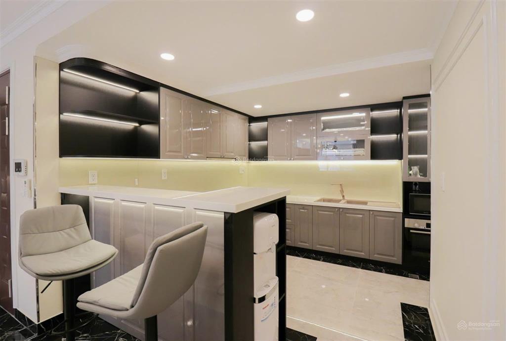 Căn góc "siêu phẩm" cosmo city  quận 7  nội thất sang trọng 3pn2wc 128m2 8,3 tỷ.  0901 646 ***