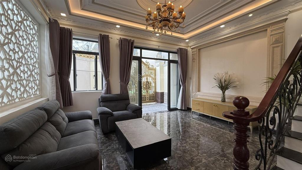 Cho thuê biệt thự full nội thất đường lê thị chợ, quận 7, 30tr/tháng. 0901 646 ***