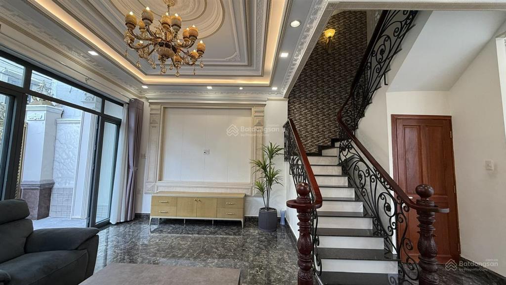 Cho thuê biệt thự full nội thất đường lê thị chợ, quận 7, 30tr/tháng. 0901 646 ***