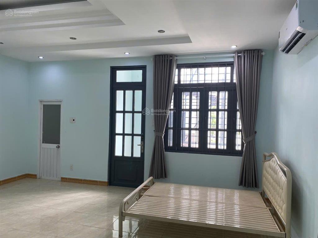 Cần bán nhà 6x24m, 144m2, quận 7, đường huỳnh tấn phát hẻm xe ôtô, nội thất đầy đủ.  0901 646 ***