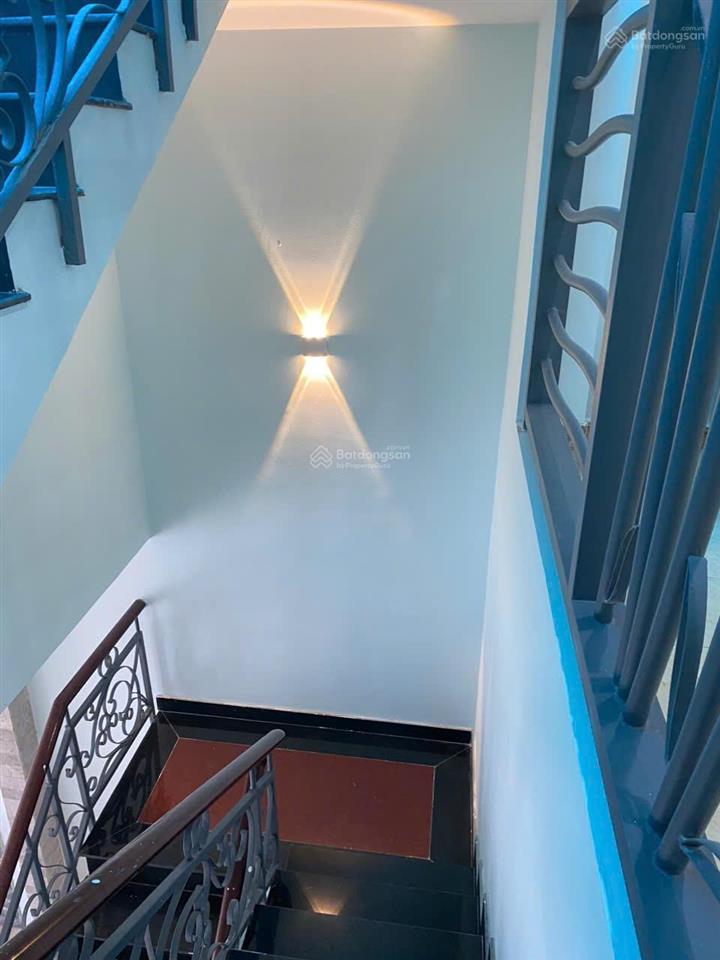 Cần bán nhà 6x24m, 144m2, quận 7, đường huỳnh tấn phát hẻm xe ôtô, nội thất đầy đủ.  0901 646 ***