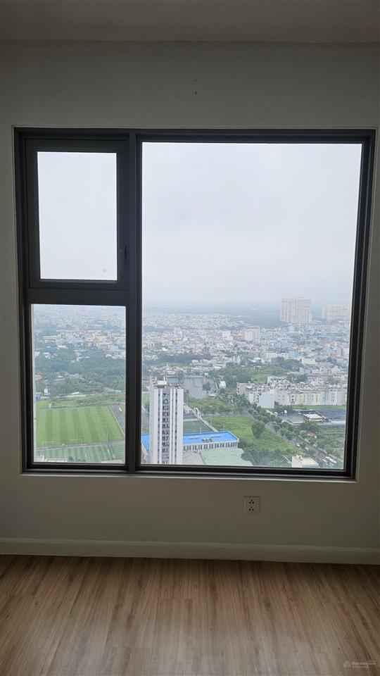 Cần bán gấp căn skyline 2pn2wc 66m2 tầng trung, nhà đầy đủ nội thất. giá 4,1 tỷ.  0901 646 ***