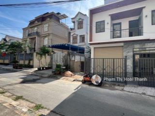 Mặt tiền kinh doanh 2 tầng siêu vip ngay khu biệt thự  uỷ ban quận 9 cũ  50m2  ngang bề thế 7m