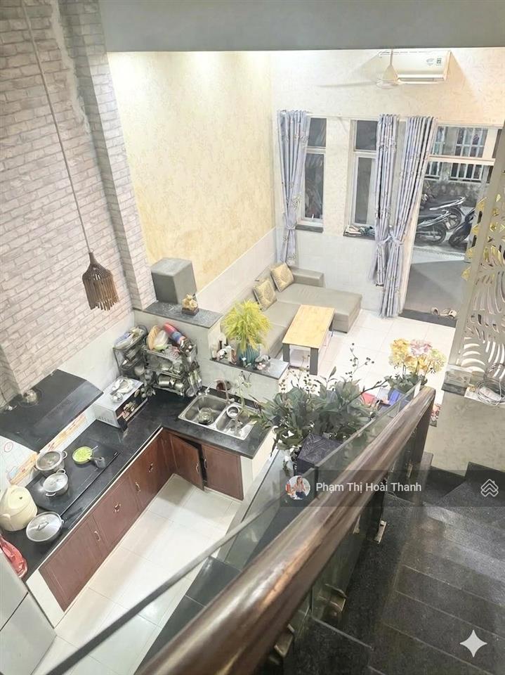 (4,7 tỷ) nhà ngon giá tốt hiệp phú. nhà 2 tầng  50m²  hẻm xe hơi nhỏ sau lưng vincom lê văn việt
