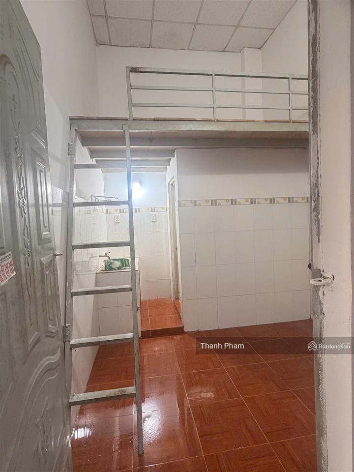 (2,7tr) cho thuê phòng trọ có gác rộng rãi ngay d3 lê văn việt