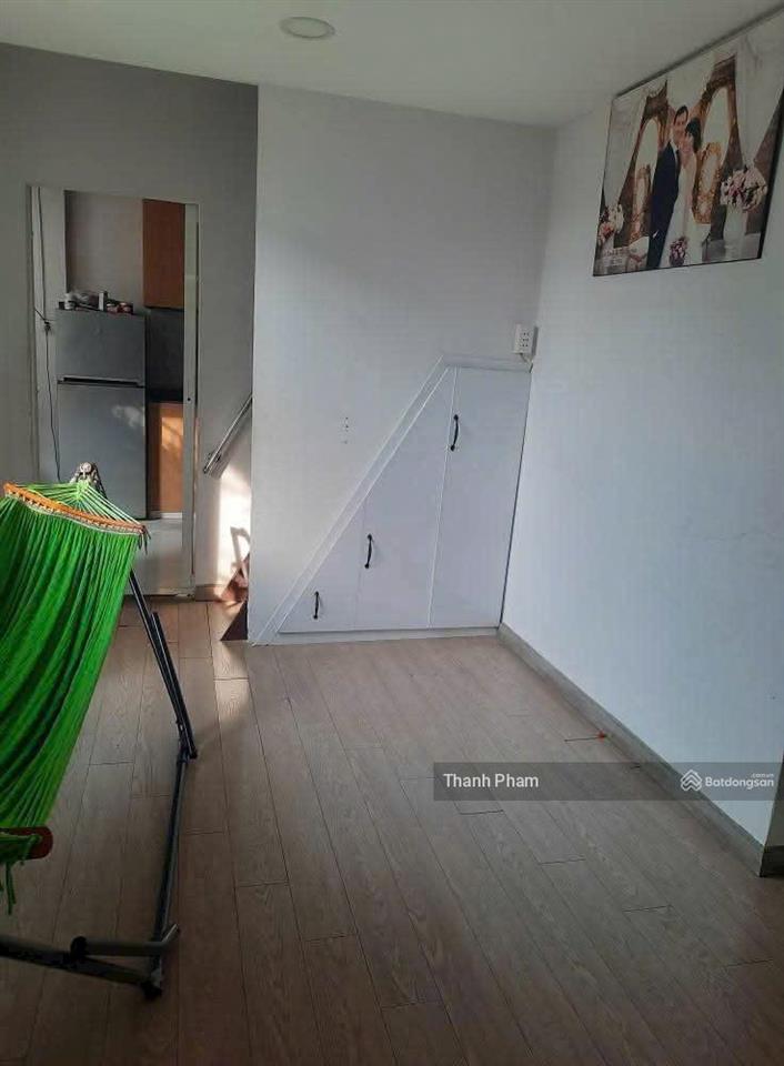 (8tr) cho thuê nhà nguyên căn  mặt tiền đường số 99  tây hòa, 4pn, xe hơi vào nhà