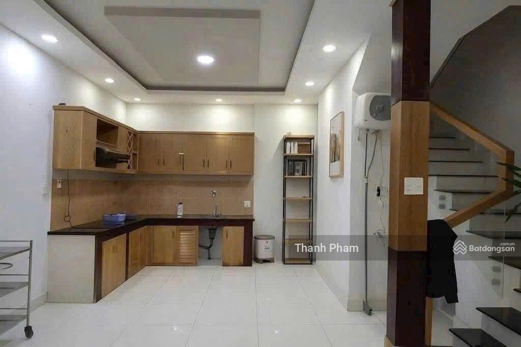 (11,5tr) cho thuê nhà 2 tầng full nội thất, 2pn, 2wc ngay đường 385