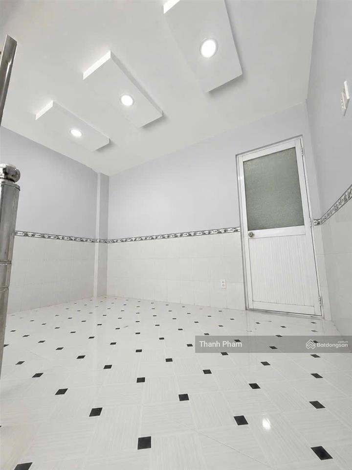 (6.5tr) cho thuê mặt bằng kinh doanh trệt lửng gần đình phong phú, 36m2