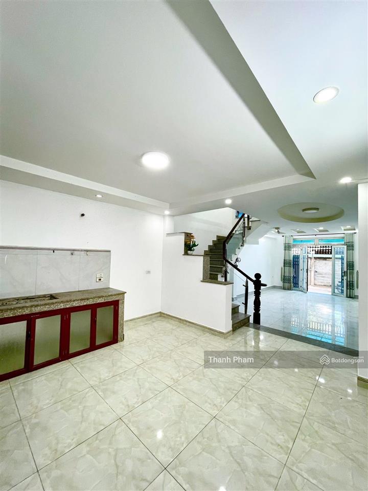 (8.5tr) cho thuê nhà 3 tầng hẻm xe hơi thông lã xuân oai, 63m2, 3pn, 3wc