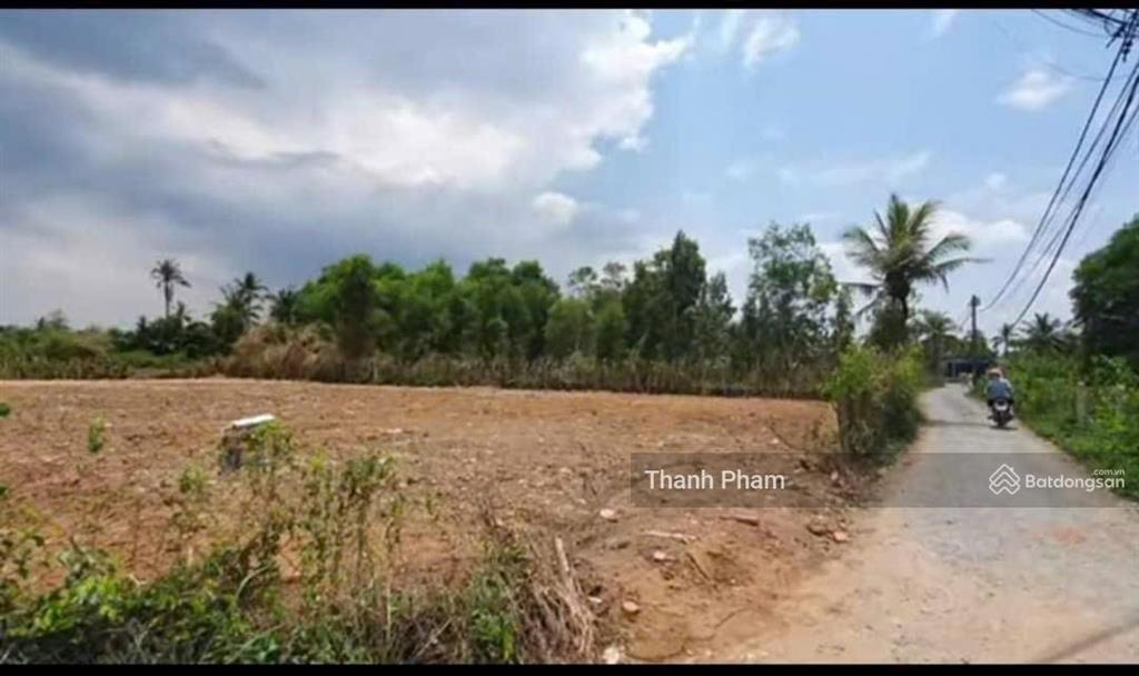 (17,6 tỷ) giảm hơn 3 tỷ cần bán gấp  1469m2 (30x50)  lô góc  ngay hẻm 206 long phước