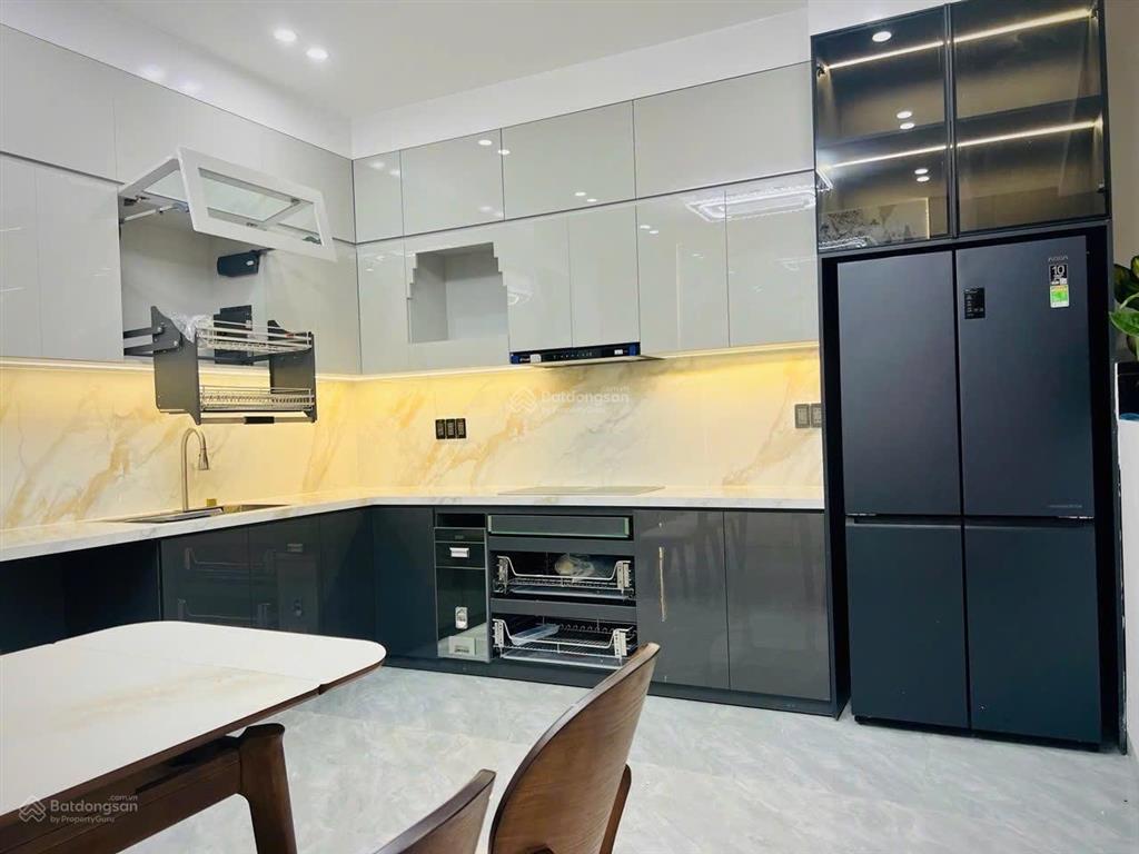 Nhà mới xây đẹp có thang máy kđt mỹ gia gói 4, đầy đủ nội thất đẹp hiện đại