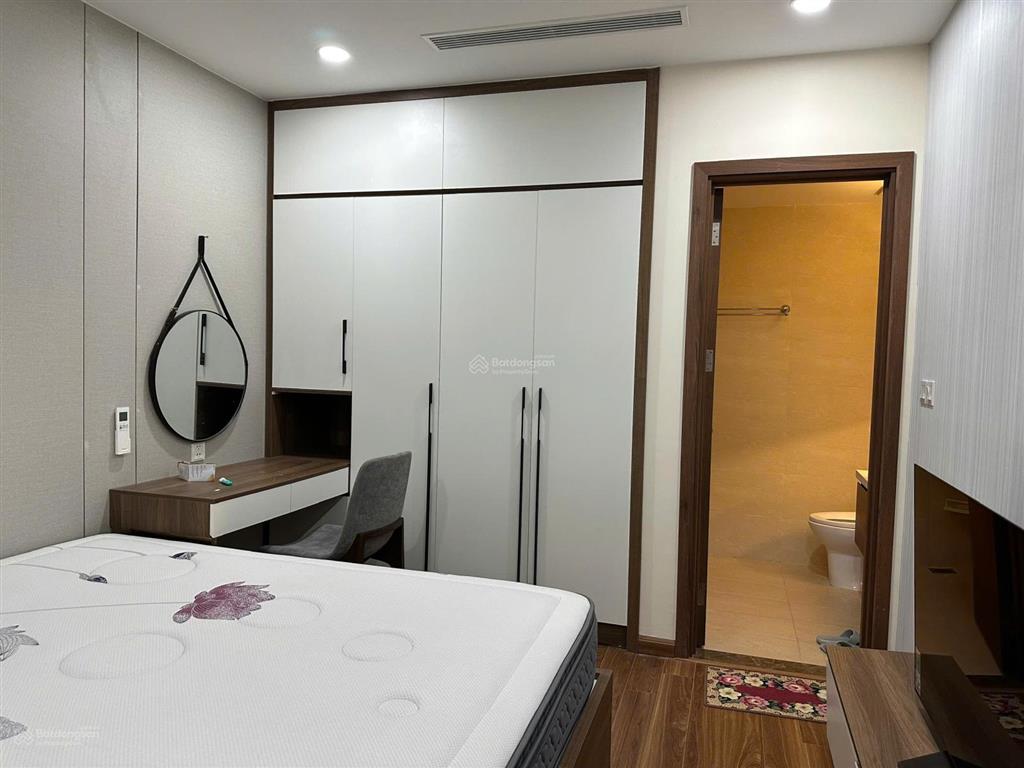 Siêu hot! cho thuê căn hộ tại golden park 2 ngủ 2wc đủ đồ giá 18tr.