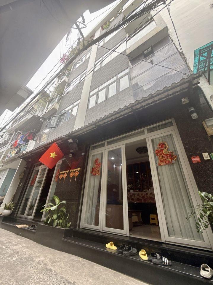 2 căn ra MT Trường Sa Phú Nhuận - Nhà đẹp 5 Tầng 8m x 8m 10PN chỉ 11 Tỷ TL