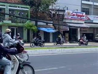 Duy nhất căn mt 23/10 phường tây nha trang, giá chỉ 3,35 tỷ . hàng hiếm, giá đầu tư
