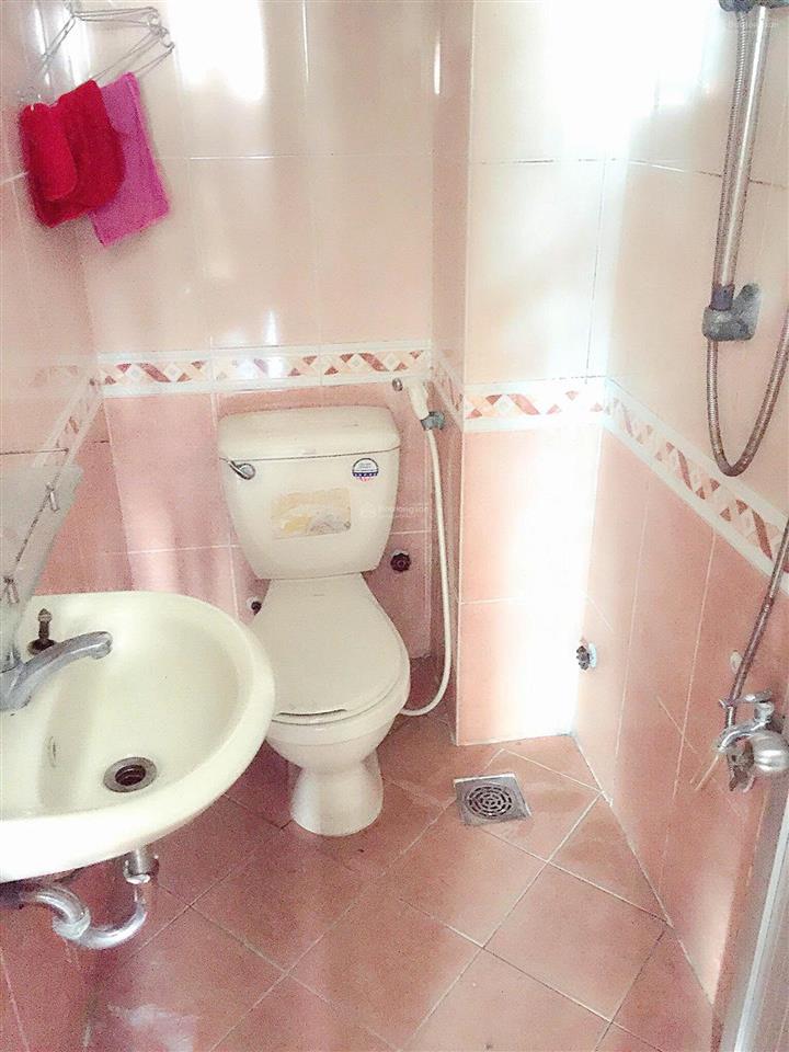 Cho thuê phòng đầy đủ tiện nghi. (khu phan xích long), dt 30m2  4,6tr/tháng