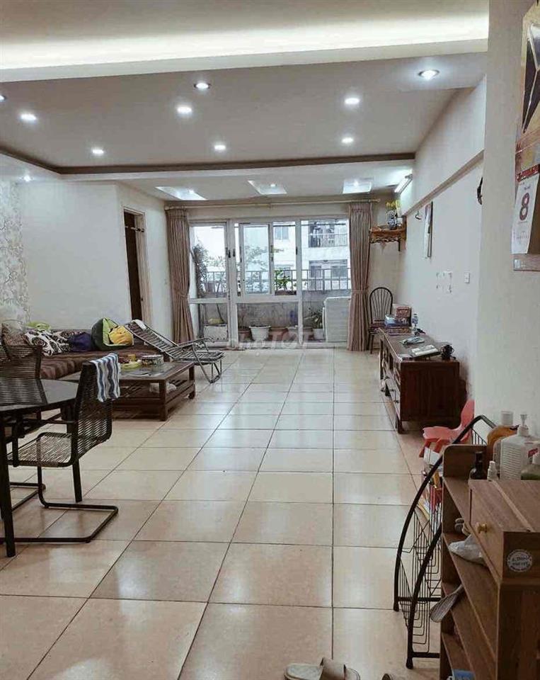 Cho thuê căn hộ 130m2