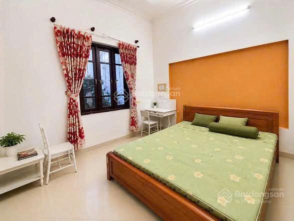 Chính chủ em bán căn nhà 90m2. phù hợp hộ gia đình. tặng toàn bộ nội thất