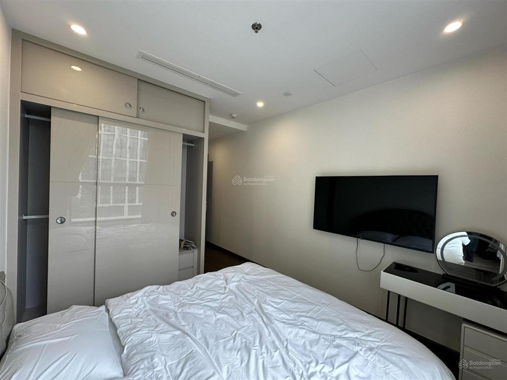 Cho thuê căn hộ chung cư vinhomes symphony việt hưng hà nội (long biên cũ).  0983 957 ***