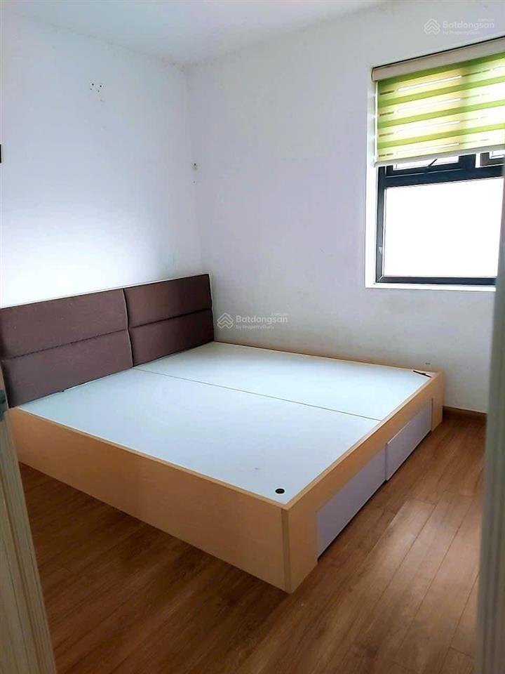 Bán căn hộ chung cư 2 ngủ ruby city ct3 phúc lợi hà nội.  0983 957 ***