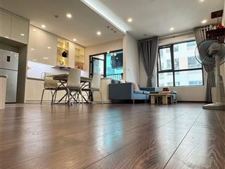 Cho thuê căn hộ cao cấp kdt việt hưng, 80m2, đủ đồ , 3pn.  0983 957 ***