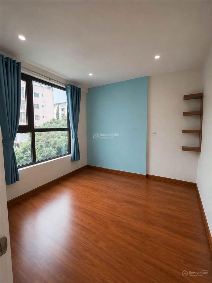 Cho thuê căn hộ 3 ngủ valencia garden việt hưng hà nội (gần trường marrie currie).  0983 957 ***