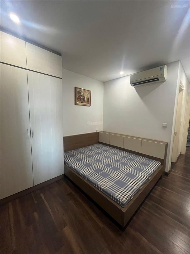 Cho thuê căn hộ 3 ngủ cao cấp ecocity việt hưng.  0983 957 ***