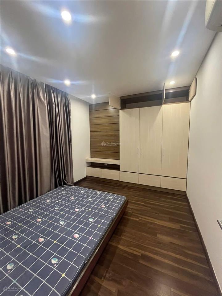 Cho thuê căn hộ 3 ngủ cao cấp ecocity việt hưng.  0983 957 ***