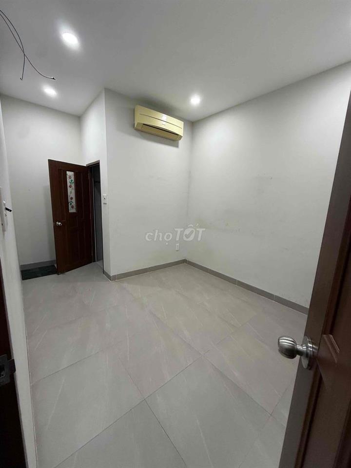 mình dư 1 phòng ở lầu 2 cho nữ thuê