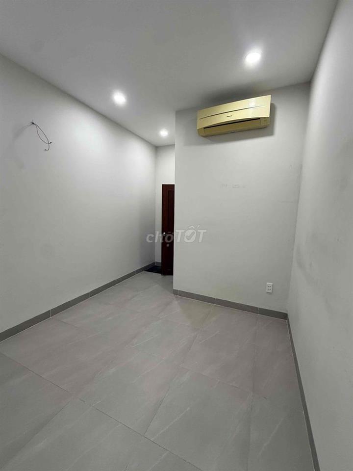 mình dư 1 phòng ở lầu 2 cho nữ thuê
