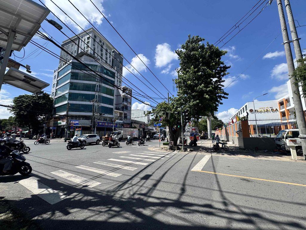 Mặt bằng  50m2 ngay ngã tư Thanh Đa
