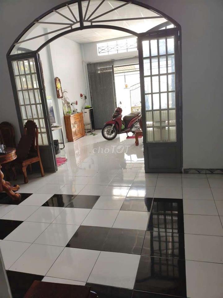 nhà trệt lửng 2 pn hẻm Lê Thị riêng 